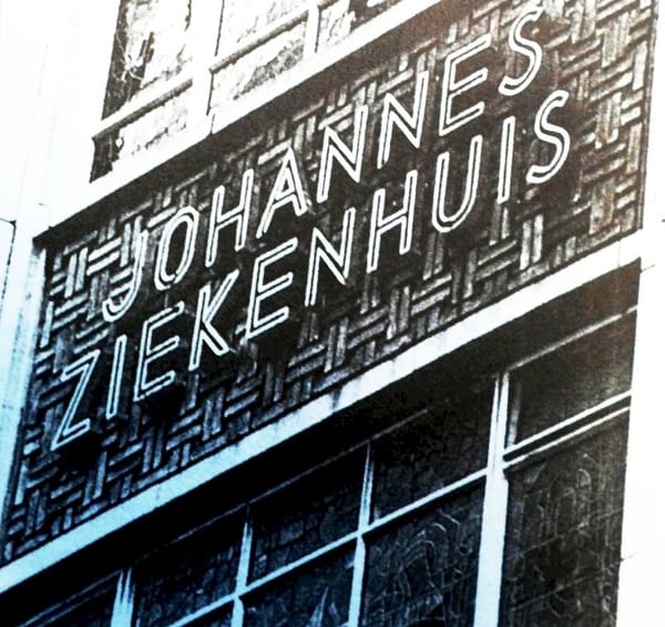 De glas-in-lood-ramen van het Sint Jan/Johannes Ziekenhuis