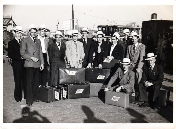 In Memoriam Berend van der Weide (1921-2020)